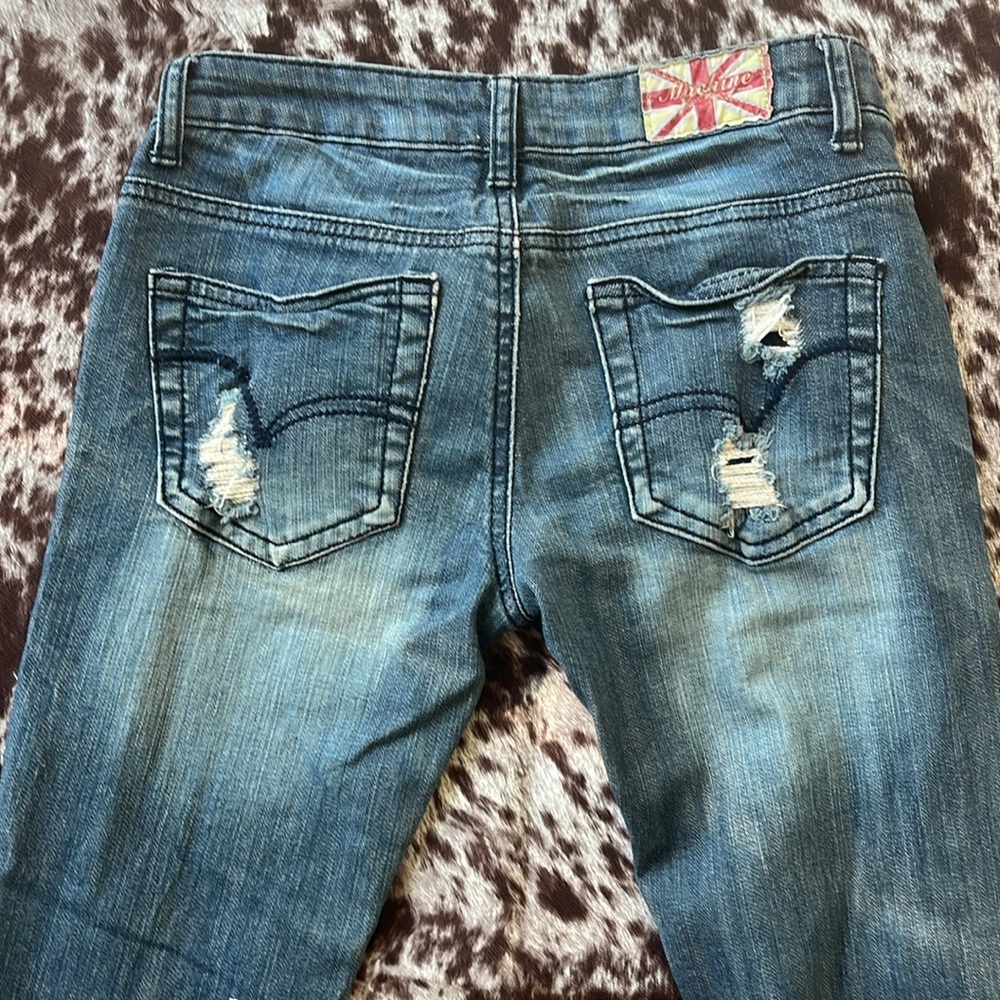 Distressed Jeans - Picture 6 of 6